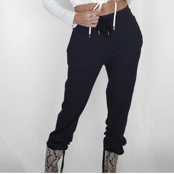 The Range Jumbo Stark Thermal Ruched Joggers - Picture 8 of 9